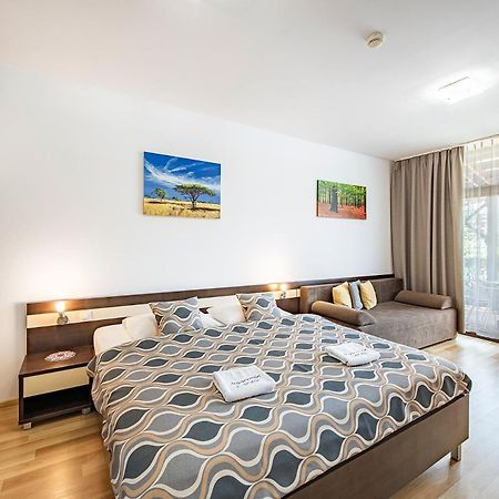 Besenova Apartman Korzar Exterior photo