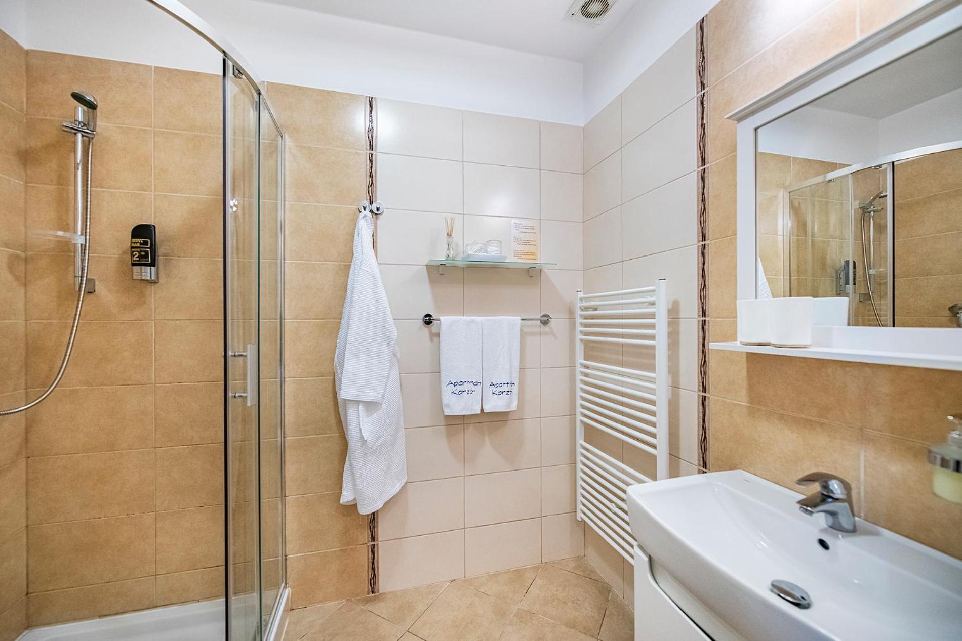 Besenova Apartman Korzar Exterior photo